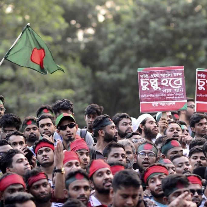 Fresh tension grips Bangladesh as student protesters demand president's resignation